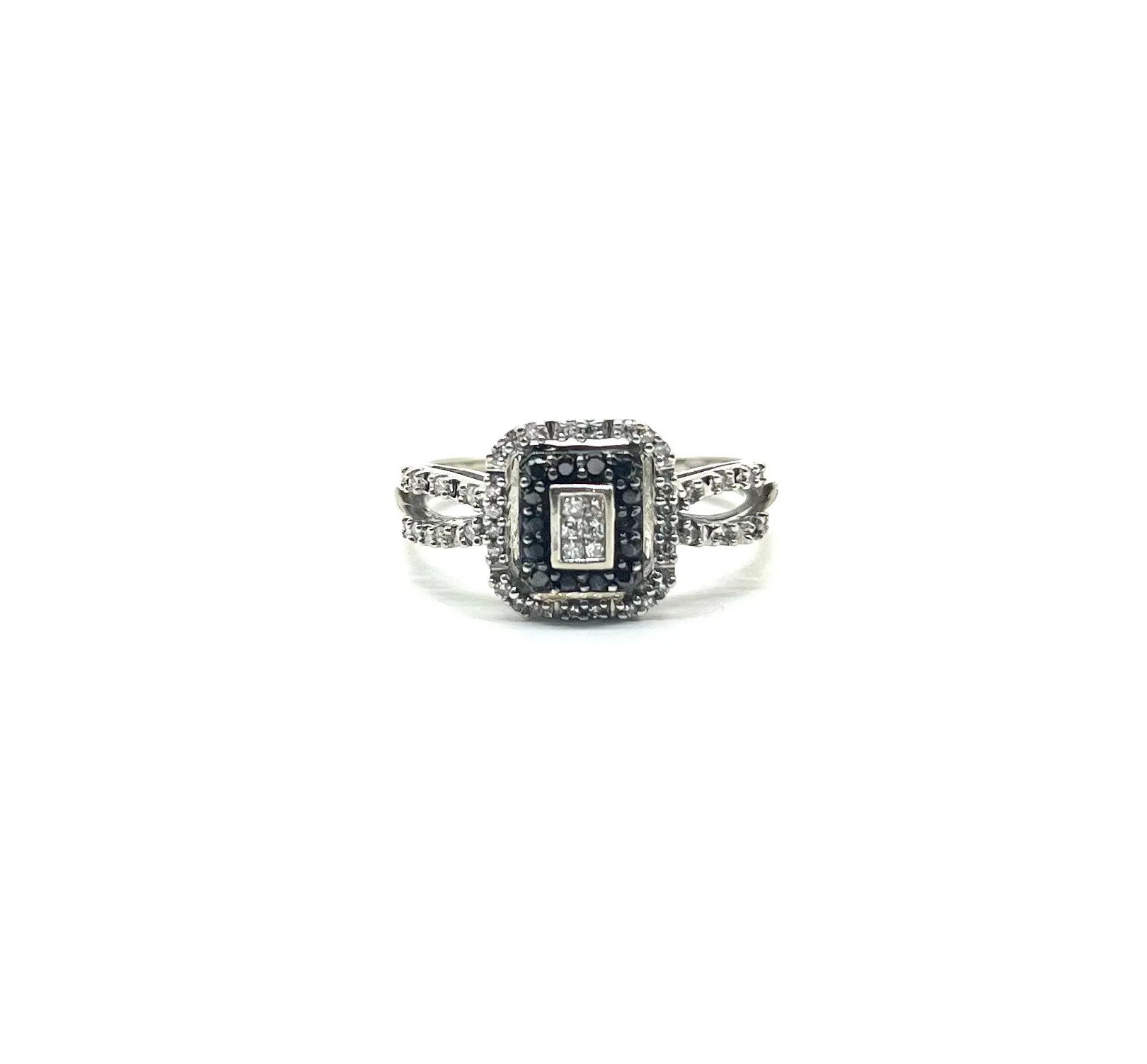 10k White Gold 3/4ctw White and Black Diamond Halo Ring