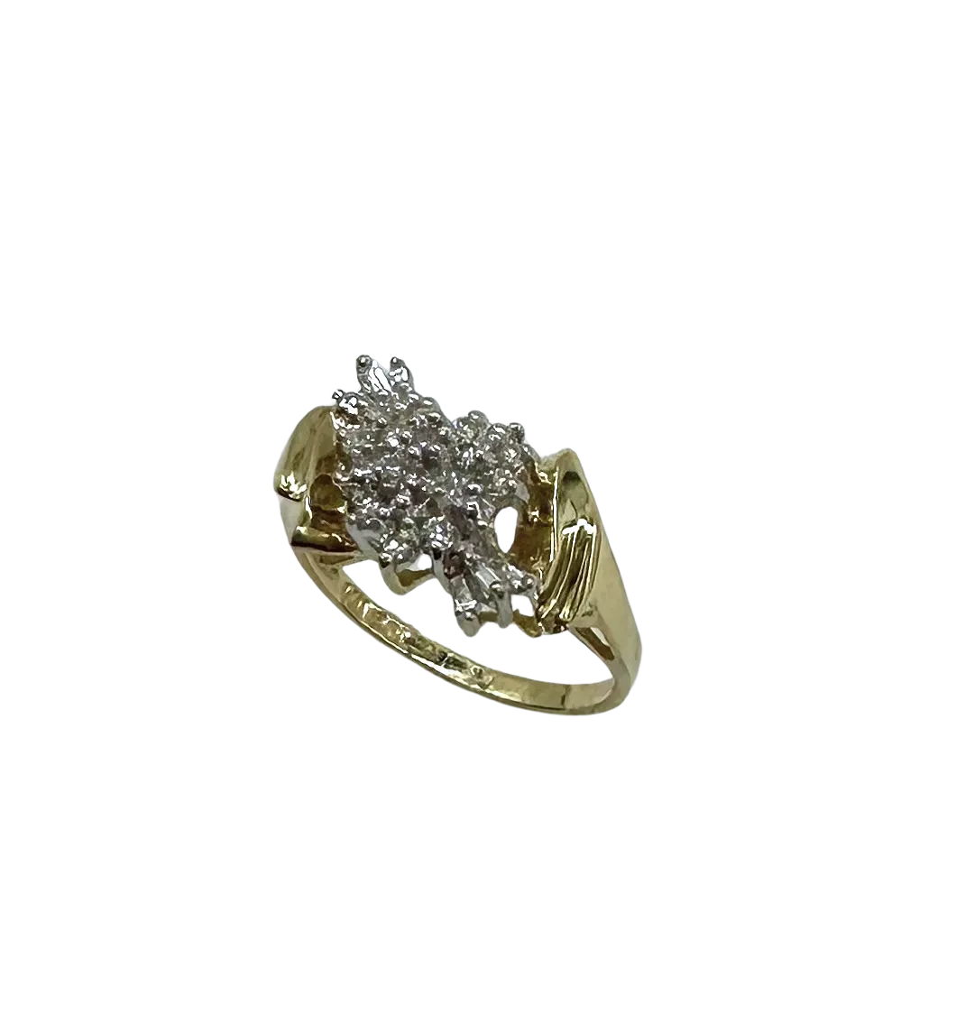 1/2 ctw Diamond Heart & Arrow Cluster Ring