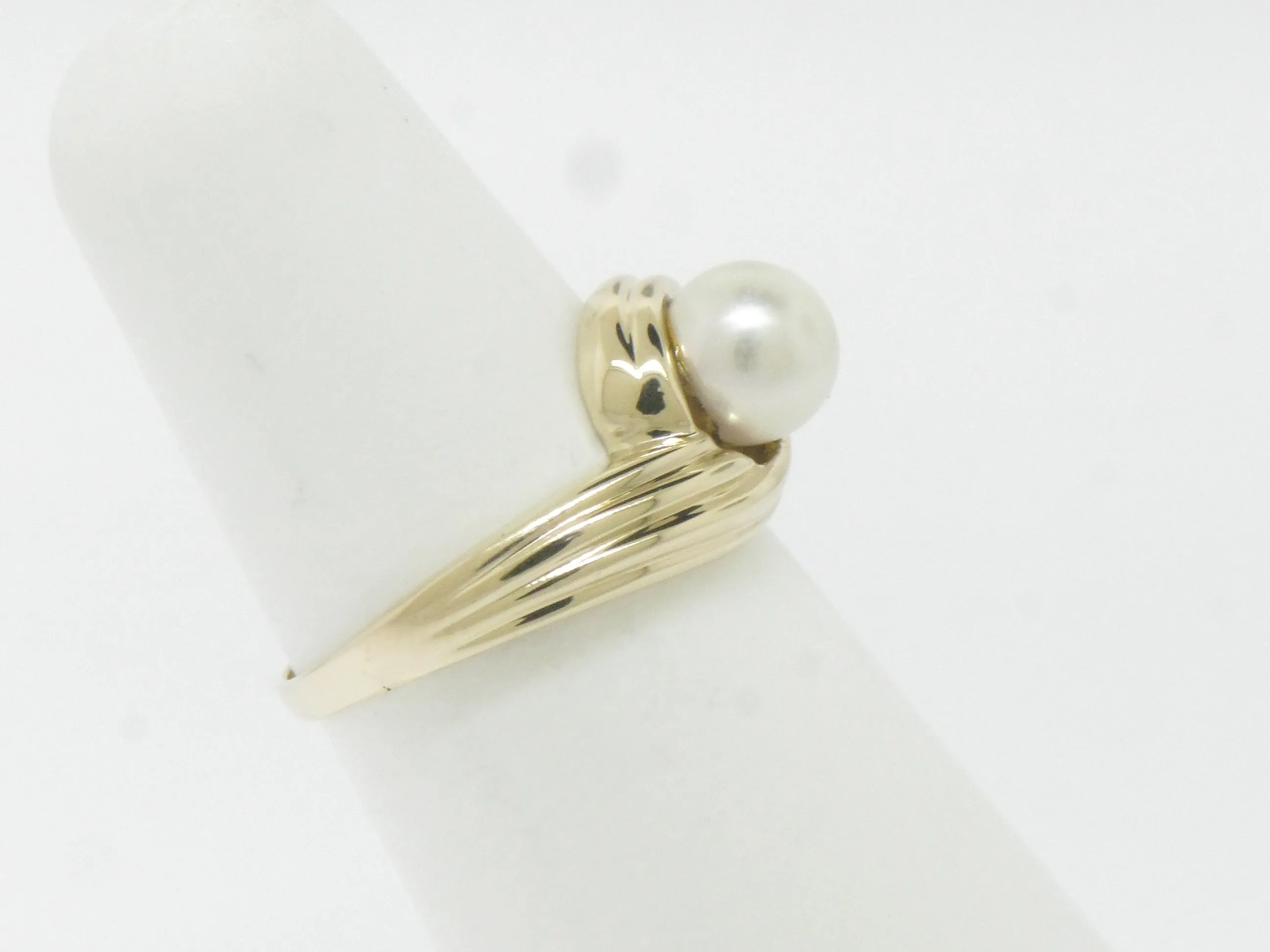 14K Yellow Gold 6mm Akoya Saltwater Pearl Ring Size 6 (Estate Jewelry)