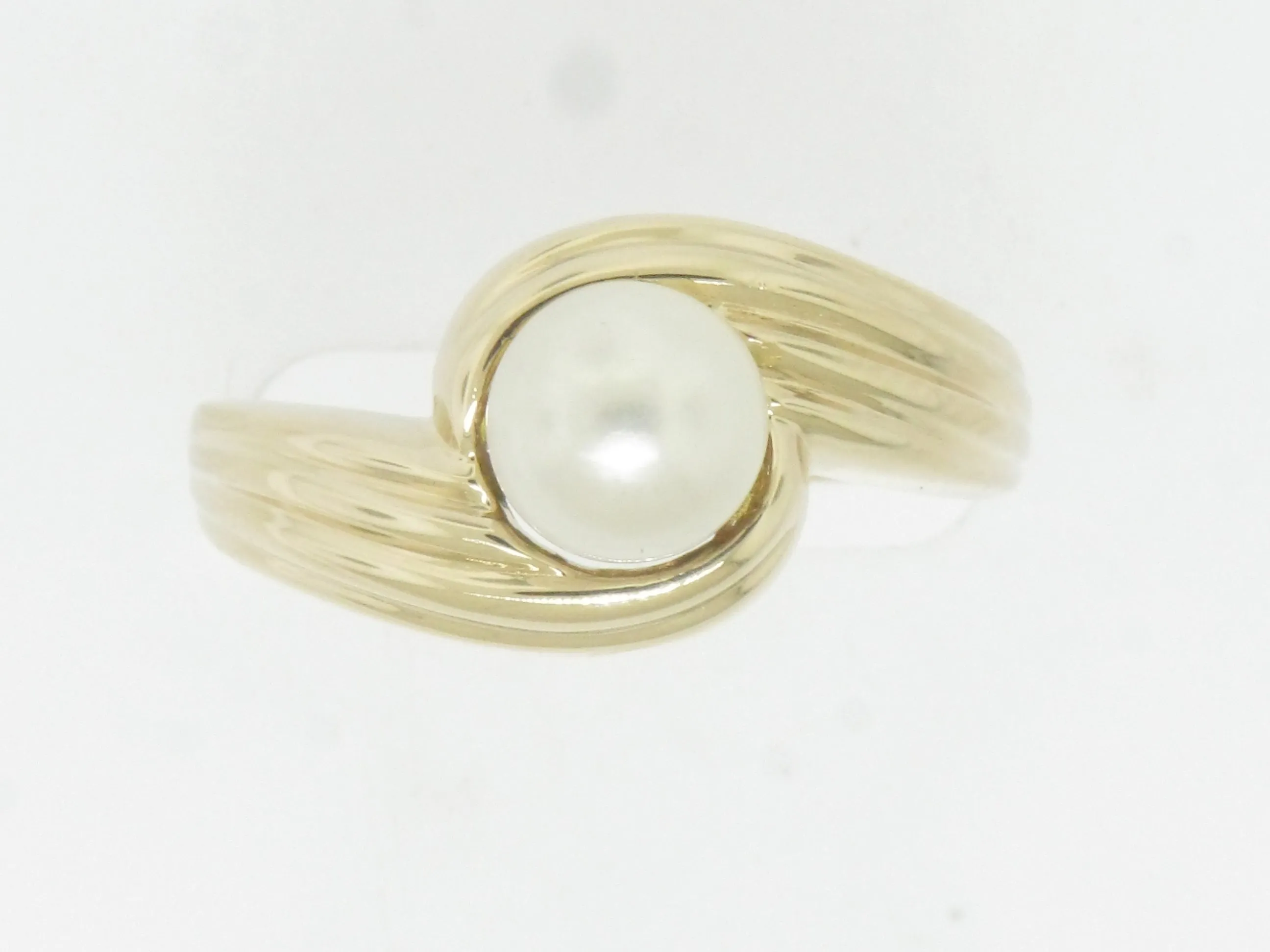 14K Yellow Gold 6mm Akoya Saltwater Pearl Ring Size 6 (Estate Jewelry)