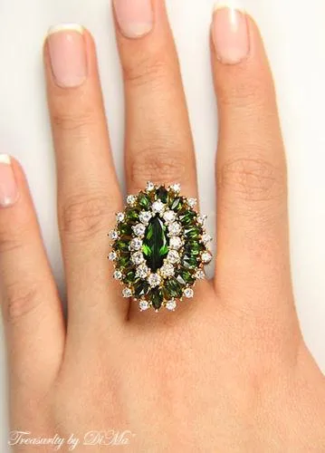 9.73CT HUGE VINTAGE ESTATE RETRO GREEN TOURMALINE DIAMOND CLUSTER BALLERINA RING