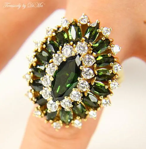 9.73CT HUGE VINTAGE ESTATE RETRO GREEN TOURMALINE DIAMOND CLUSTER BALLERINA RING