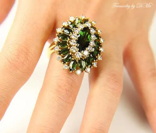 9.73CT HUGE VINTAGE ESTATE RETRO GREEN TOURMALINE DIAMOND CLUSTER BALLERINA RING