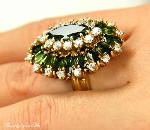 9.73CT HUGE VINTAGE ESTATE RETRO GREEN TOURMALINE DIAMOND CLUSTER BALLERINA RING