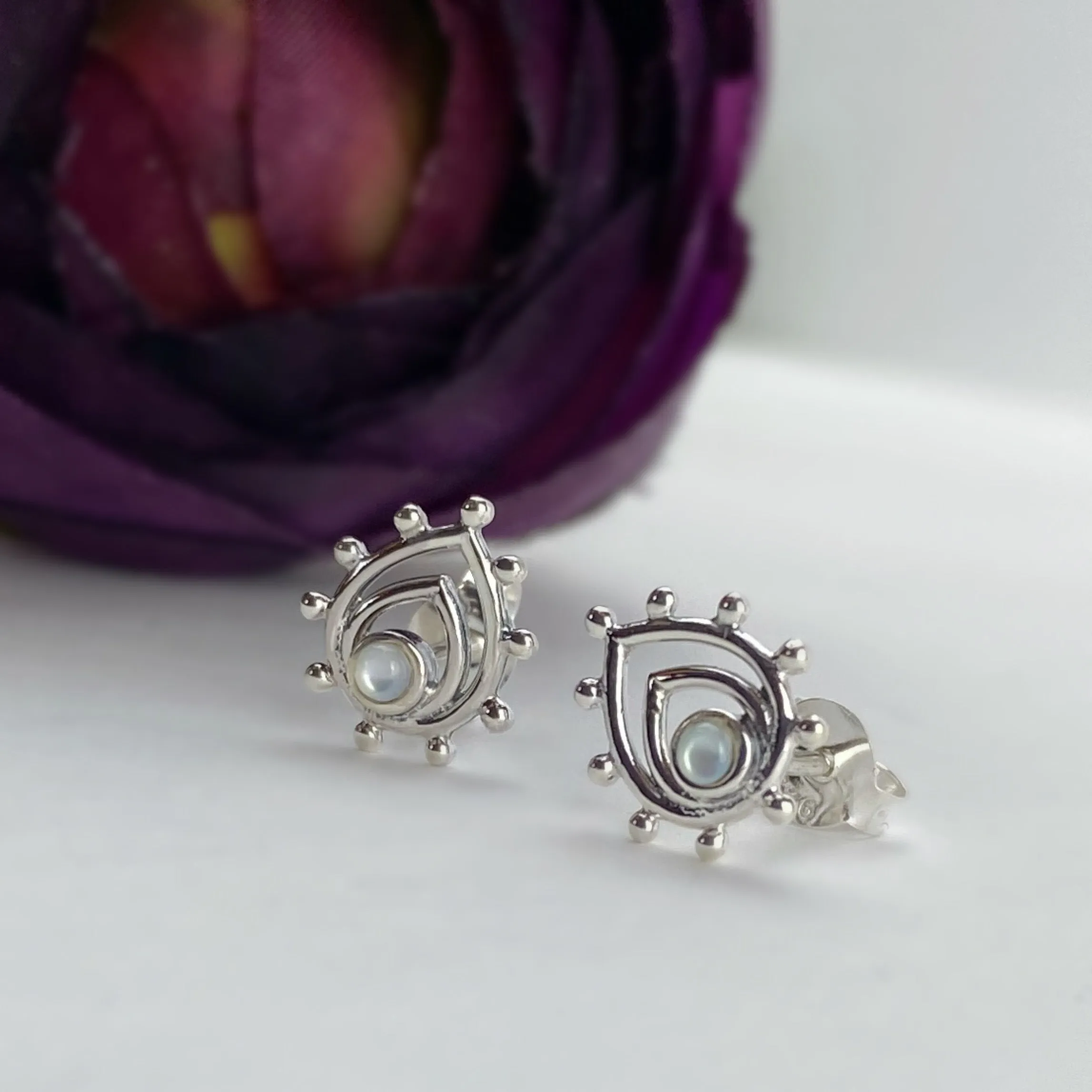 Bindi Stud Earrings - VE717