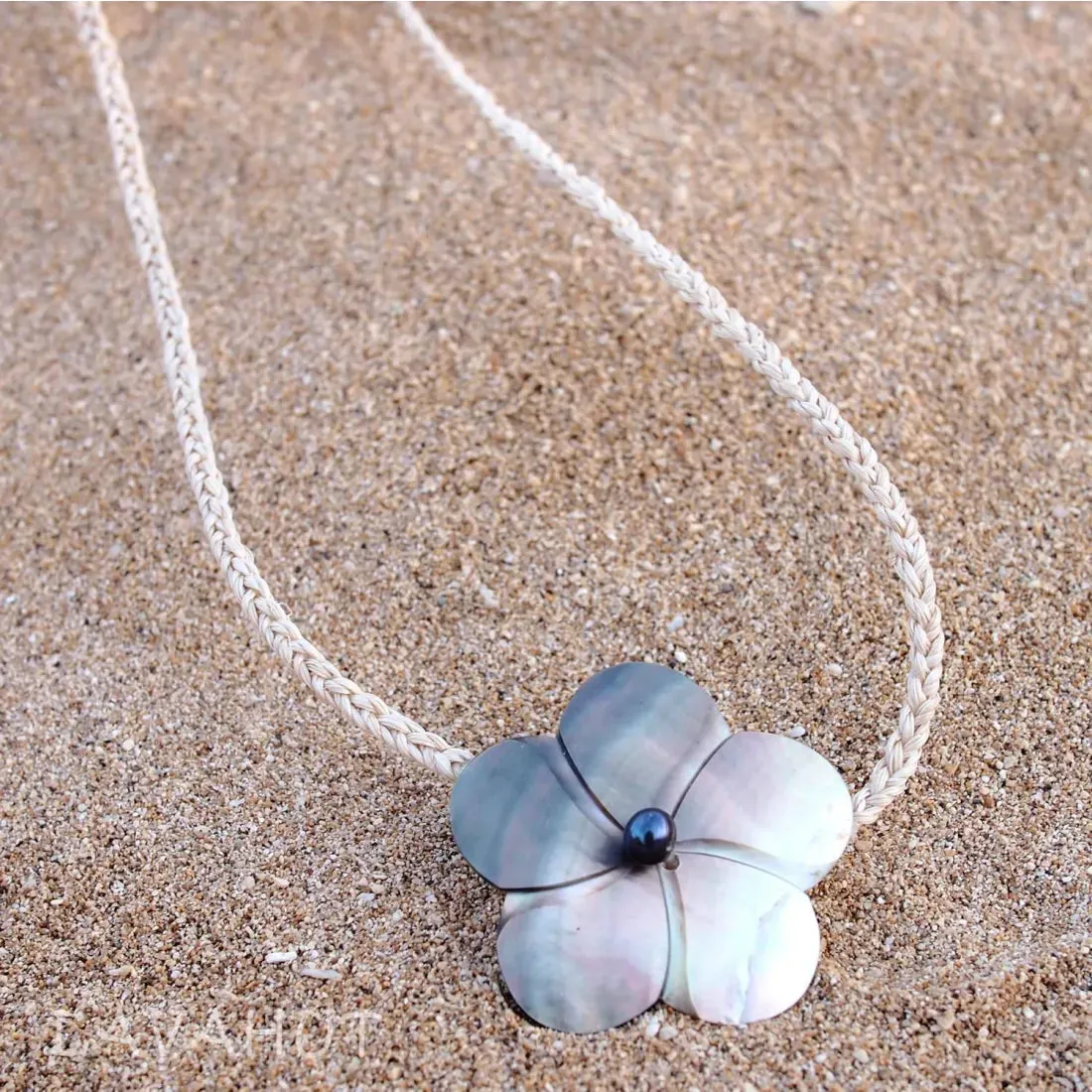 Bloom Pearl Hawaiian Necklace