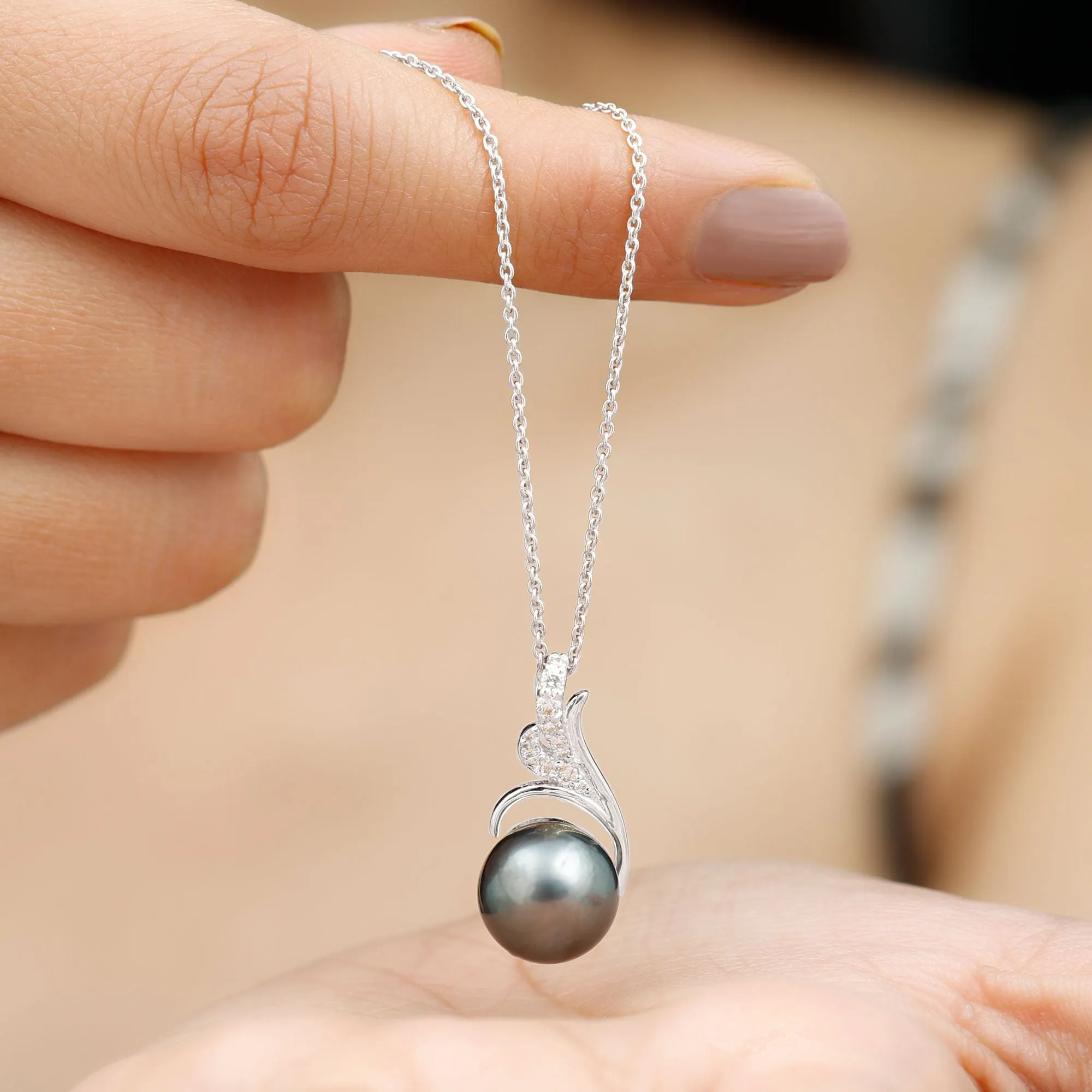 Elegant Black Tahitian Pearl Designer Pendant with Diamond