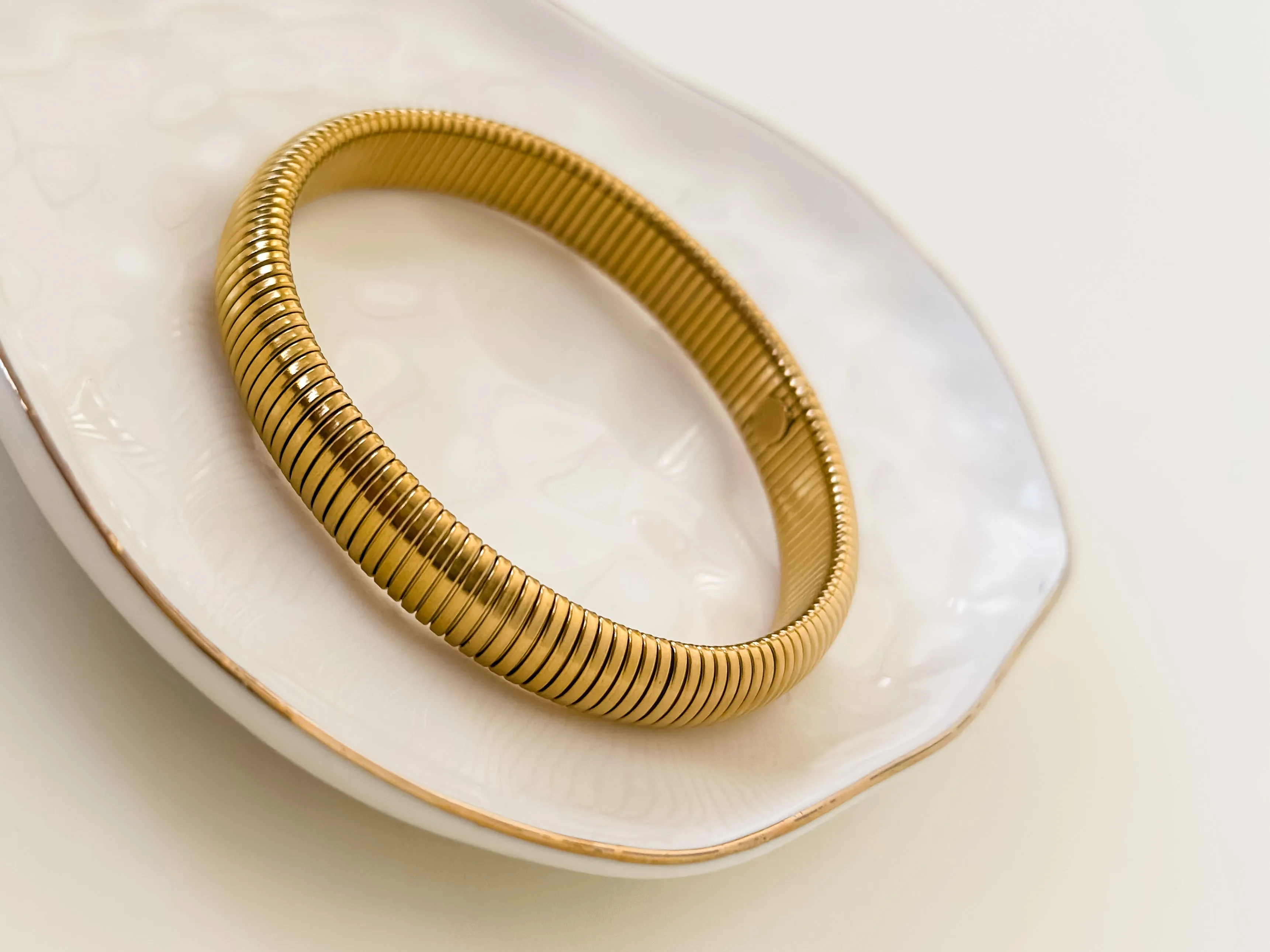 Gold Plated Ribbed Bangle