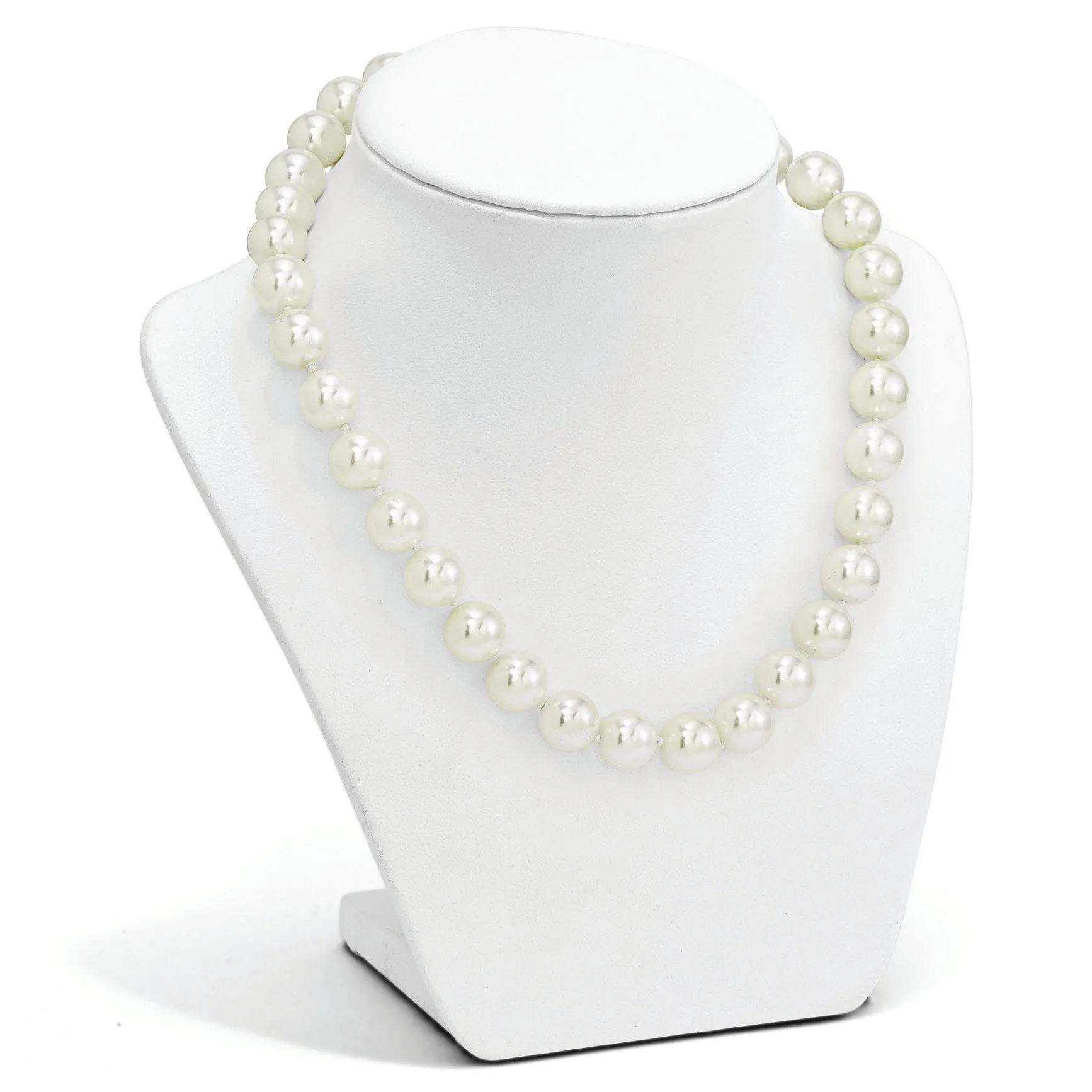 Majestik White Shell Pearl Necklace