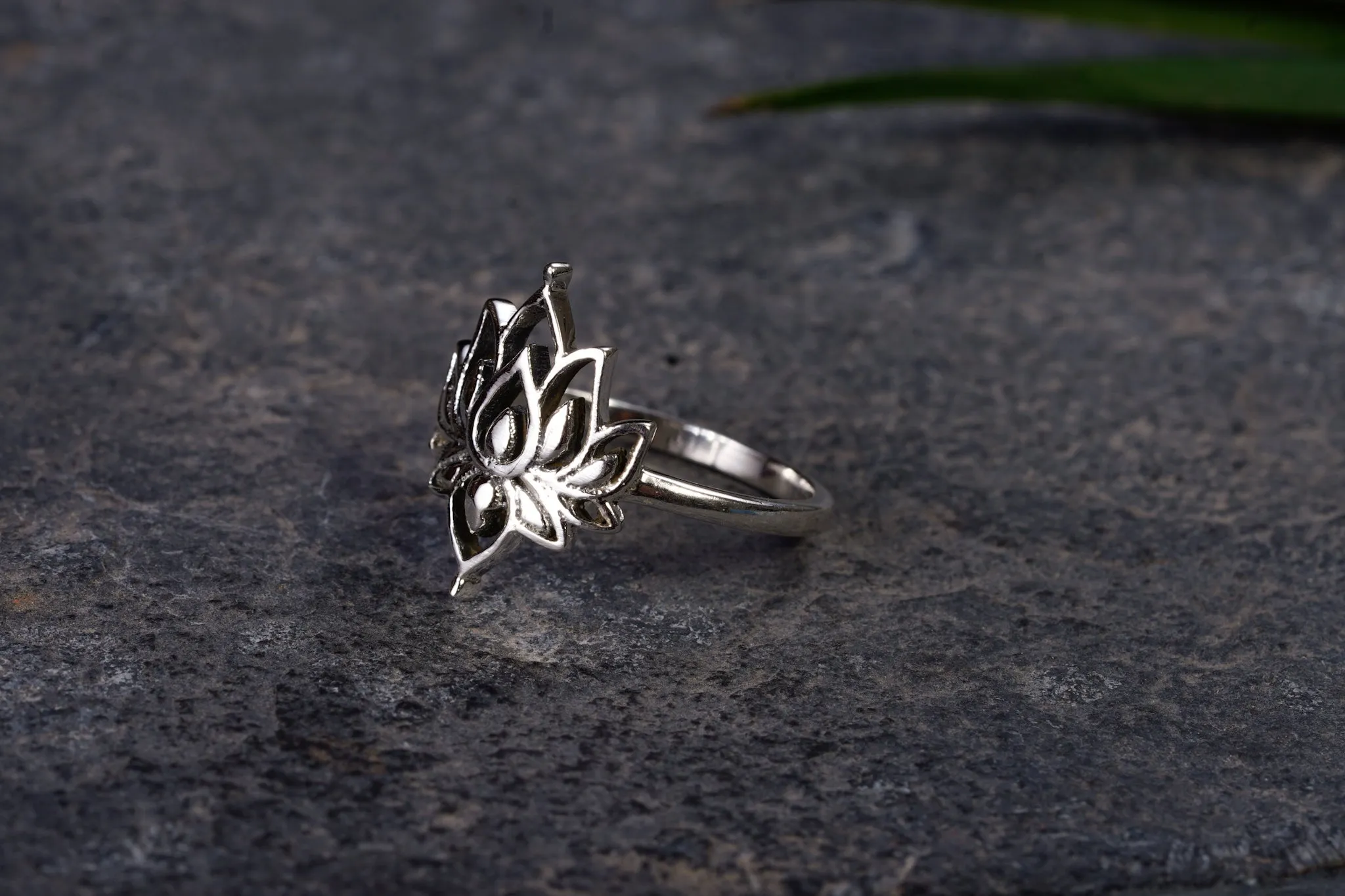 Ring ~ LOTUS ~