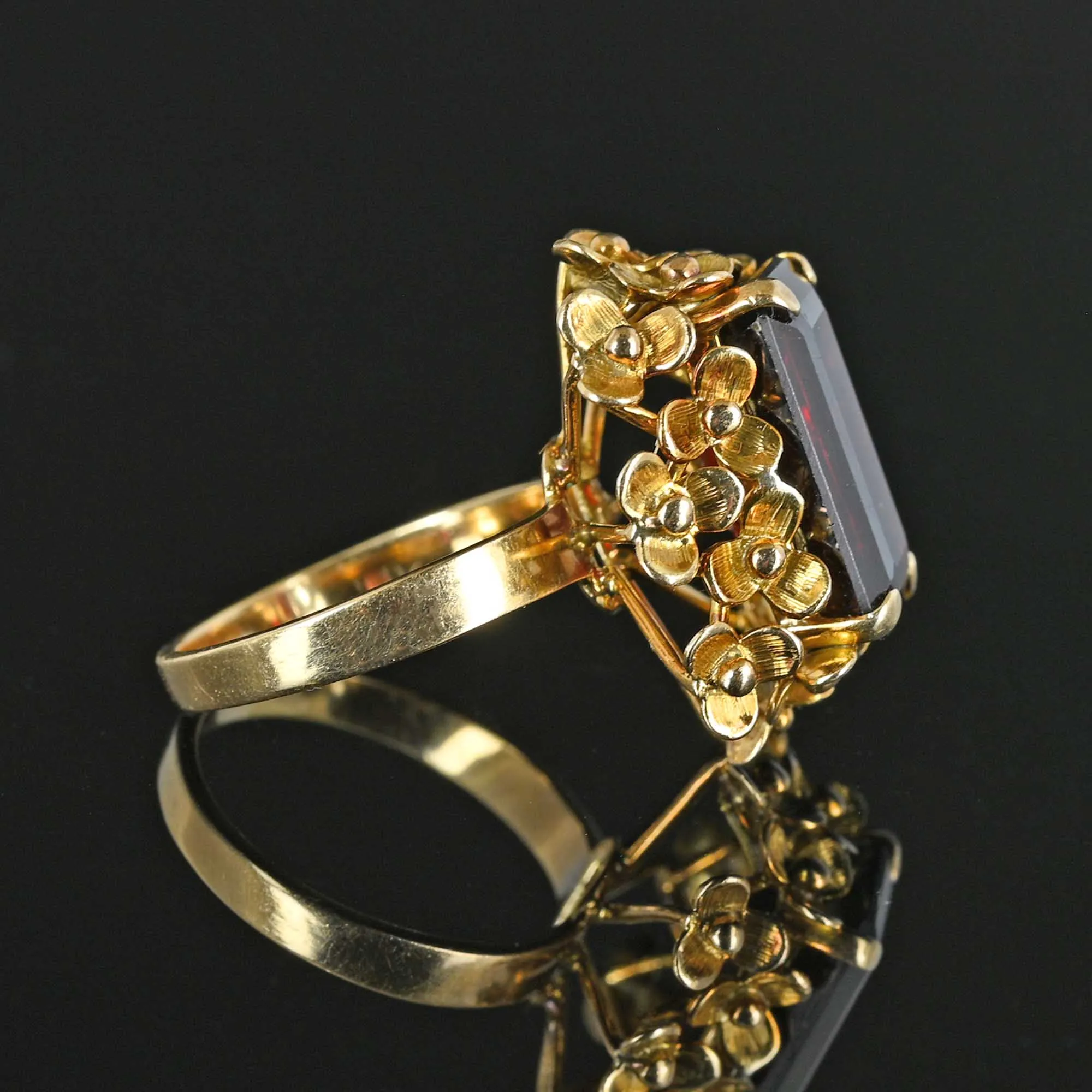 Vintage Flower Cluster Garnet Ring in 14K Gold