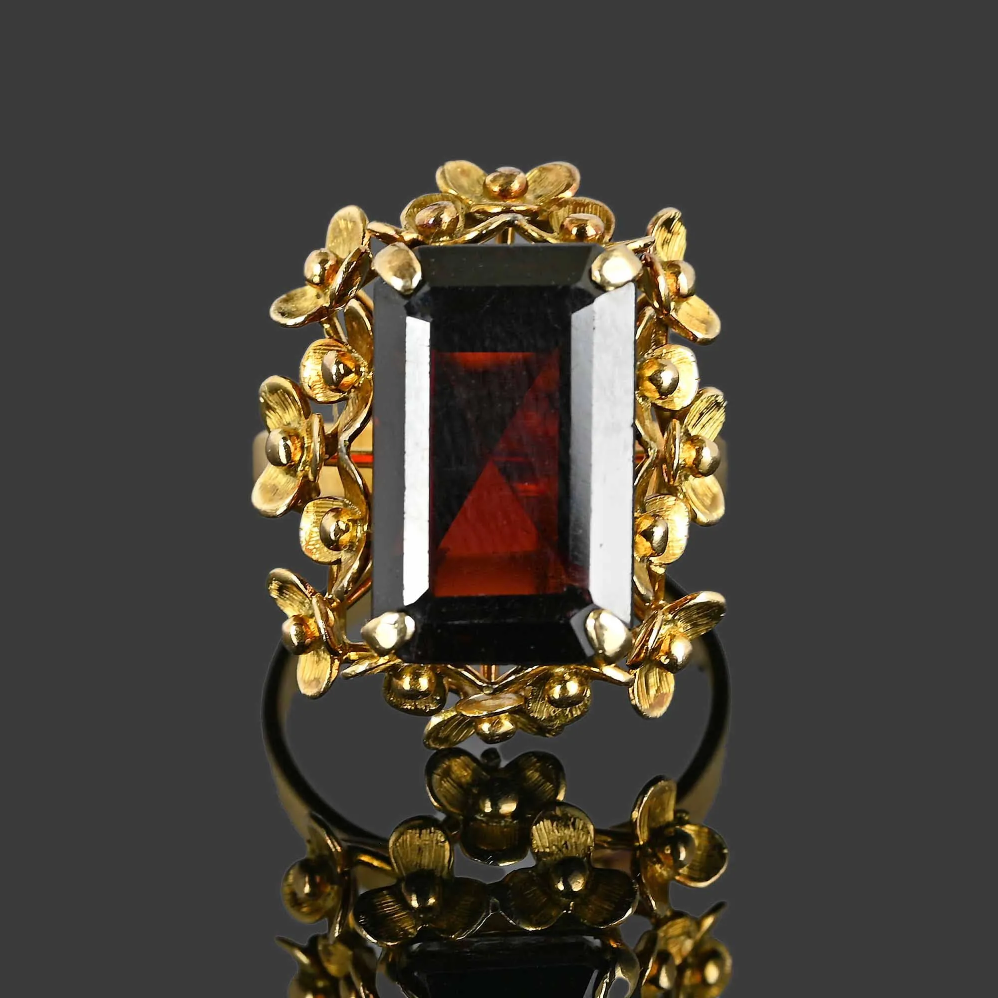 Vintage Flower Cluster Garnet Ring in 14K Gold