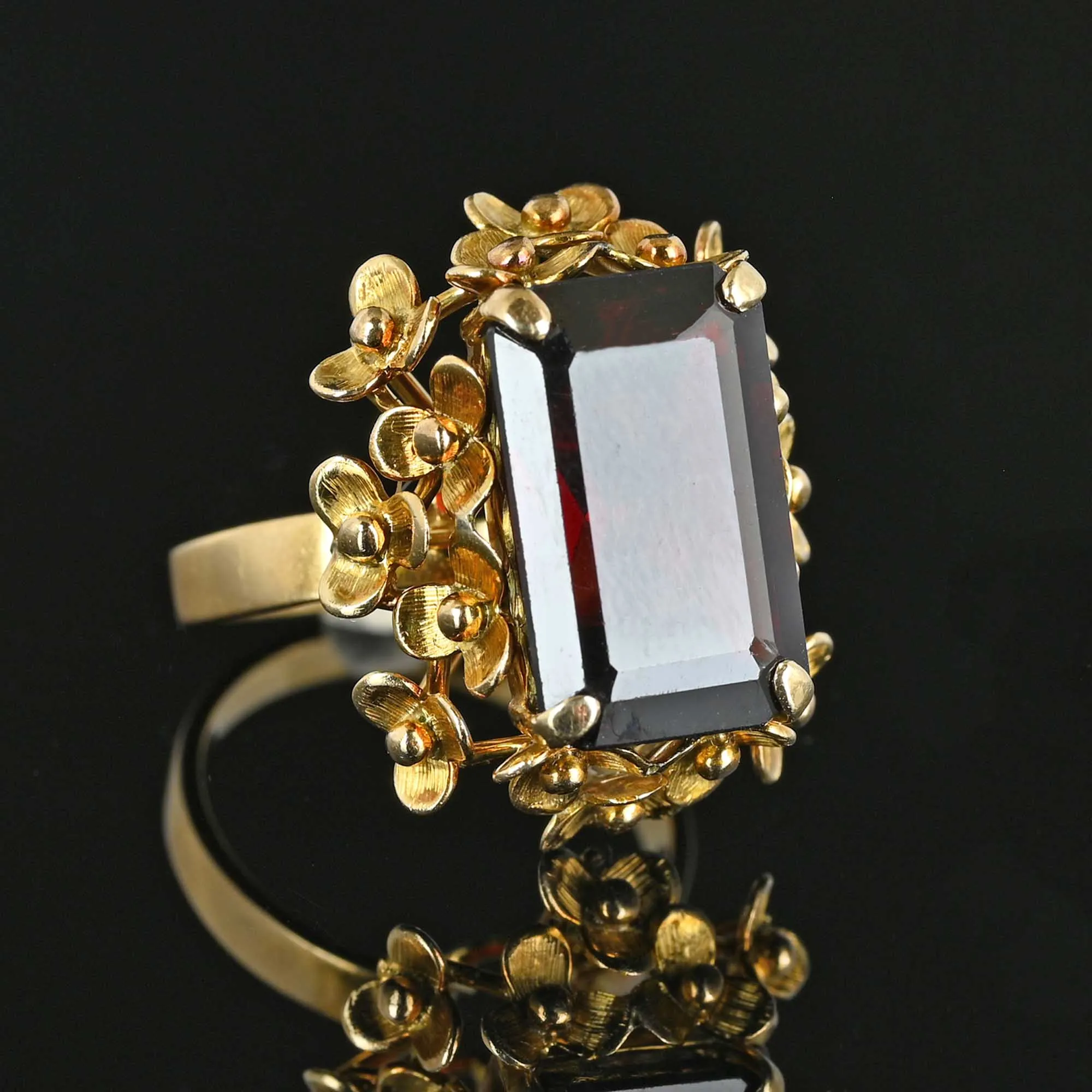 Vintage Flower Cluster Garnet Ring in 14K Gold